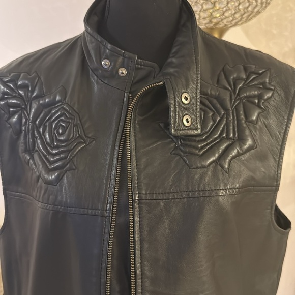 Versace jeans Black Leather Vest with Rose Embroidery size 12 - Picture 6 of 10